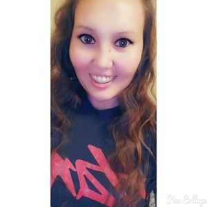 Meet your Posher, Hillary